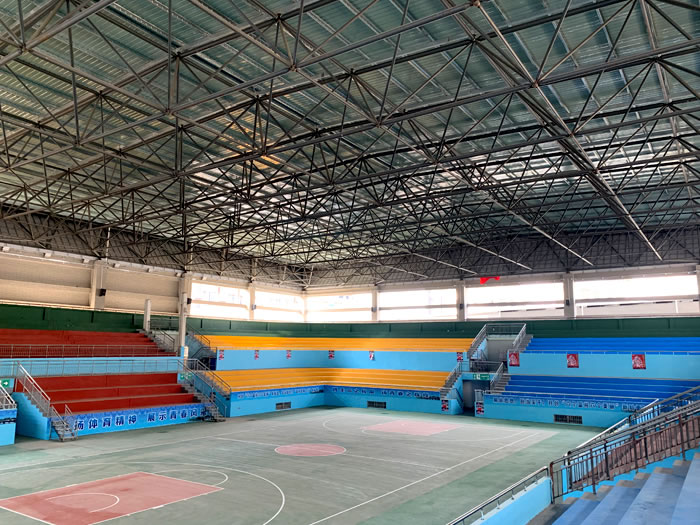 果洛富川体育馆网架
